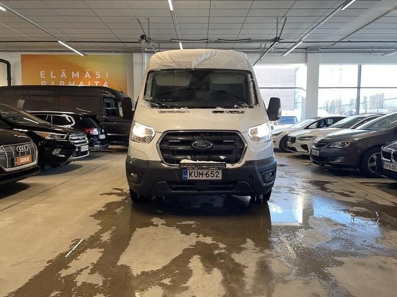 Käytetty Ford Transit Trend 170 HP (125 kW) 2021 Van