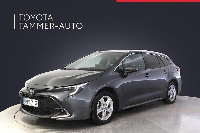 Käytetty Toyota Corolla Edition 140 HP (102 kW) 2023 Harmaa Farmari