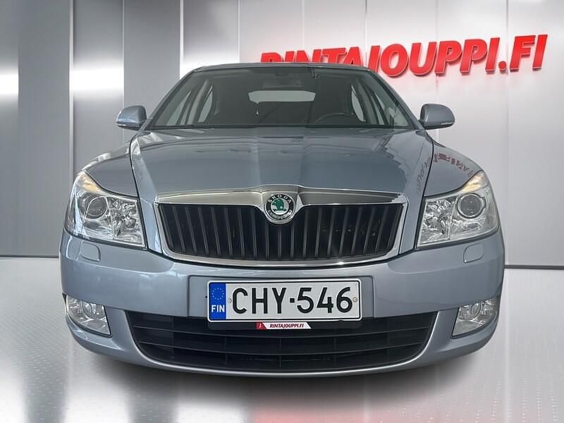 Käytetty Skoda Octavia Elegance 105 HP (77 kW) 2011 Viistoperä