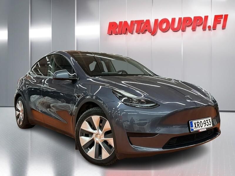 Käytetty 2023 Tesla Model Y RWD Katumaasturi | 28 700 € (Perustarjous) - Kuva 1/3