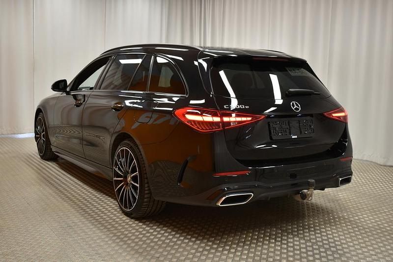 Käytetty Mercedes C300e AMG 204 HP (150 kW) 2022 Farmari