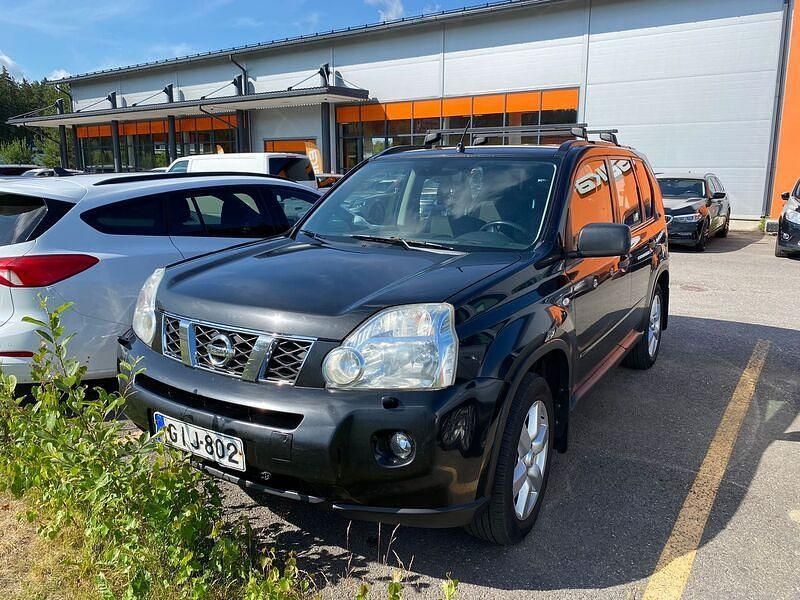 Käytetty 2010 Nissan X-Trail SE Katumaasturi | 6 900 € - Kuva 1/4