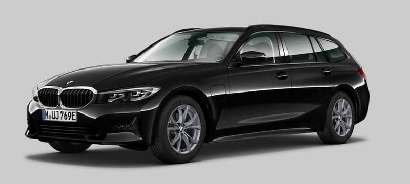 Käytetty 2021 BMW 330e Sport Line Farmari | 24 900 € (Perustarjous) - Kuva 1/2
