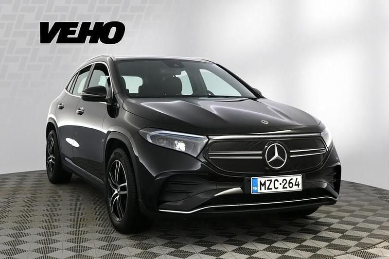 Käytetty Mercedes EQA250 Advanced Plus 139 kW (190 HP) 2021 Musta Katumaasturi