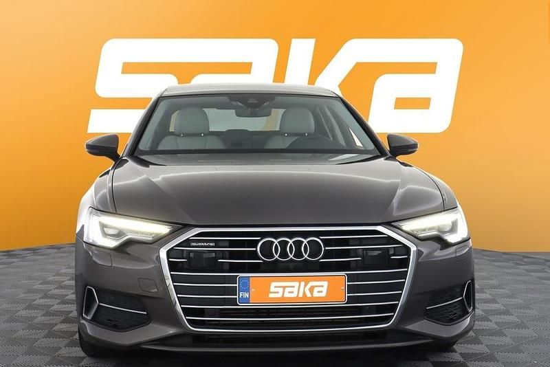 Käytetty Audi A6 Business 299 HP (219 kW) 2022 Sedan