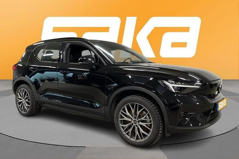 Käytetty 2023 Volvo XC40 Plus Katumaasturi | 30 900 € (Supertarjous) - Kuva 1/4