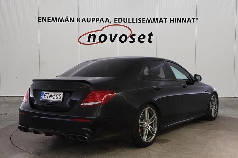 Käytetty Mercedes E350 Business 211 HP (155 kW) 2018 Musta Sedan