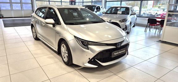 Käytetty Toyota Corolla Active 121 HP (88 kW) 2019 Hopea Farmari
