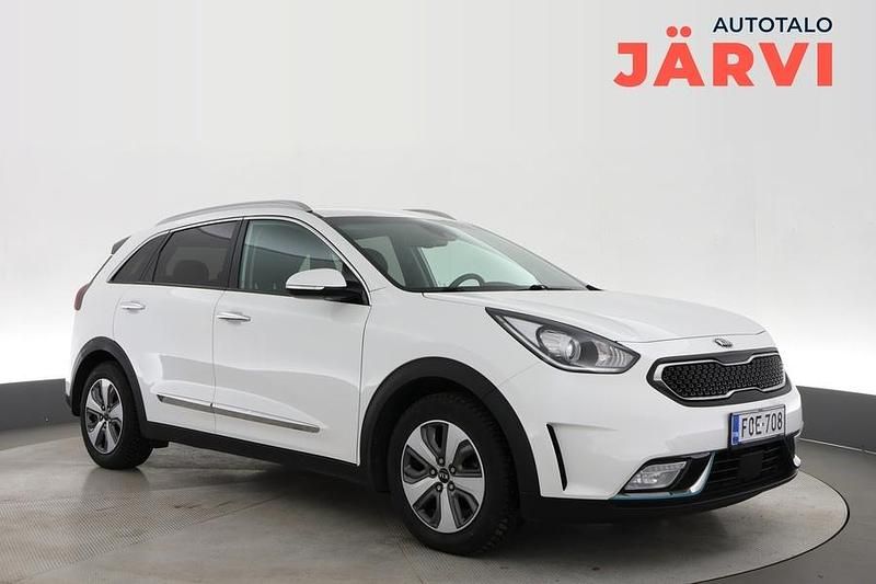 Käytetty Kia Niro EX 140 HP (102 kW) 2019 Valkoinen Katumaasturi