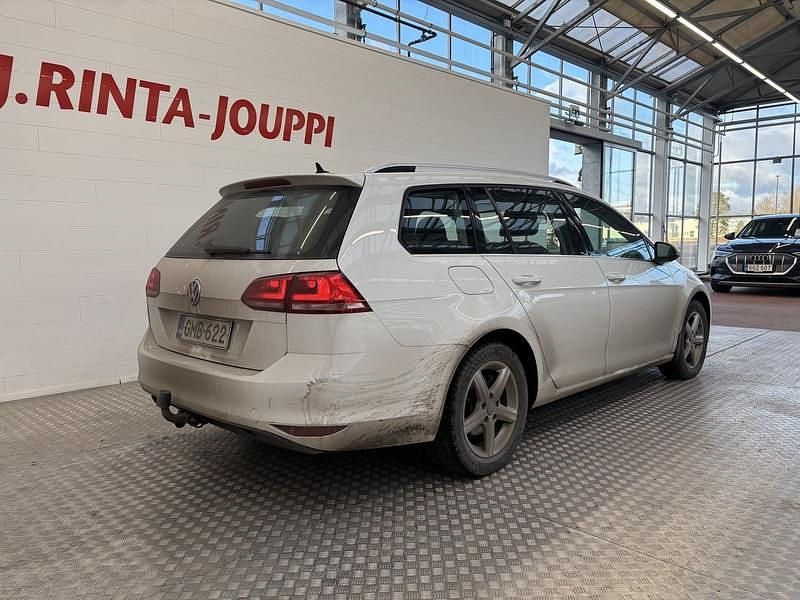 Käytetty VW Golf VII Highline 110 HP (80 kW) 2016 Farmari