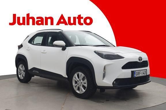 Käytetty Toyota Yaris Cross Active 114 HP (83 kW) 2024 Valkoinen Katumaasturi