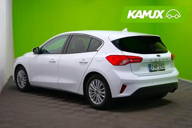 Käytetty Ford Focus Titanium 125 HP (91 kW) 2019 Valkoinen Sedan