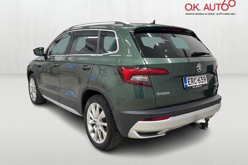 Käytetty Skoda Karoq 150 HP (110 kW) 2019 Vihreä Katumaasturi