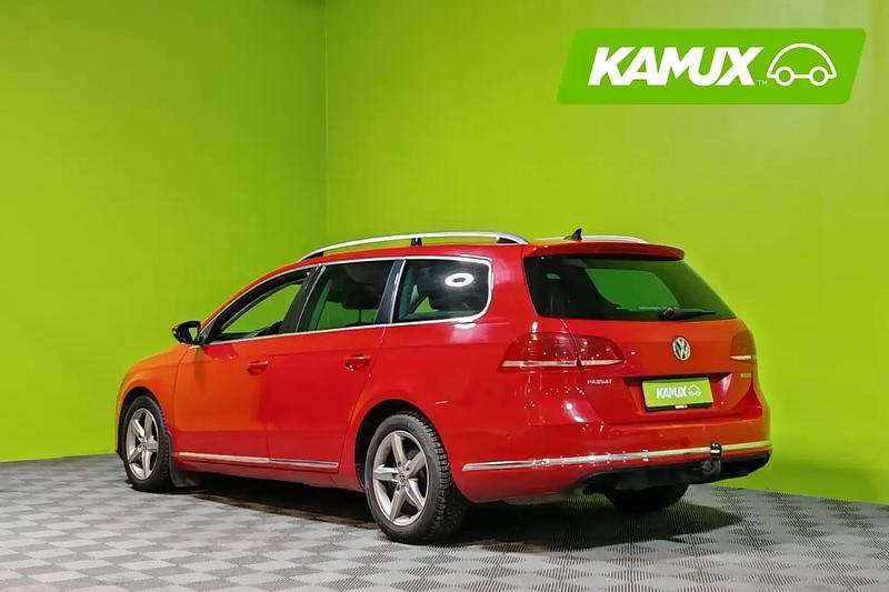 Käytetty VW Passat Highline 160 HP (117 kW) 2013 Punainen Farmari