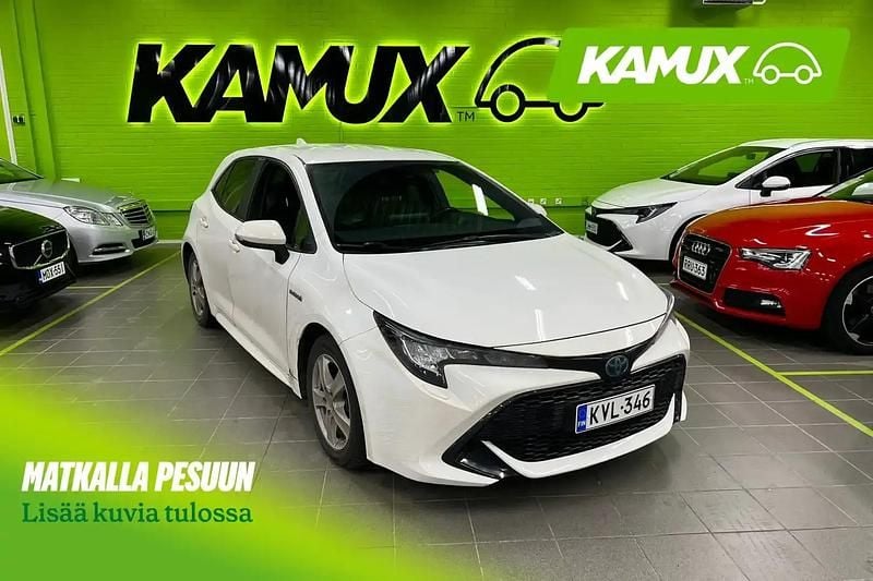 Valkoinen Käytetty 2019 Toyota Corolla Viistoperä | 19 450 € (Perustarjous) - Kuva 1/4