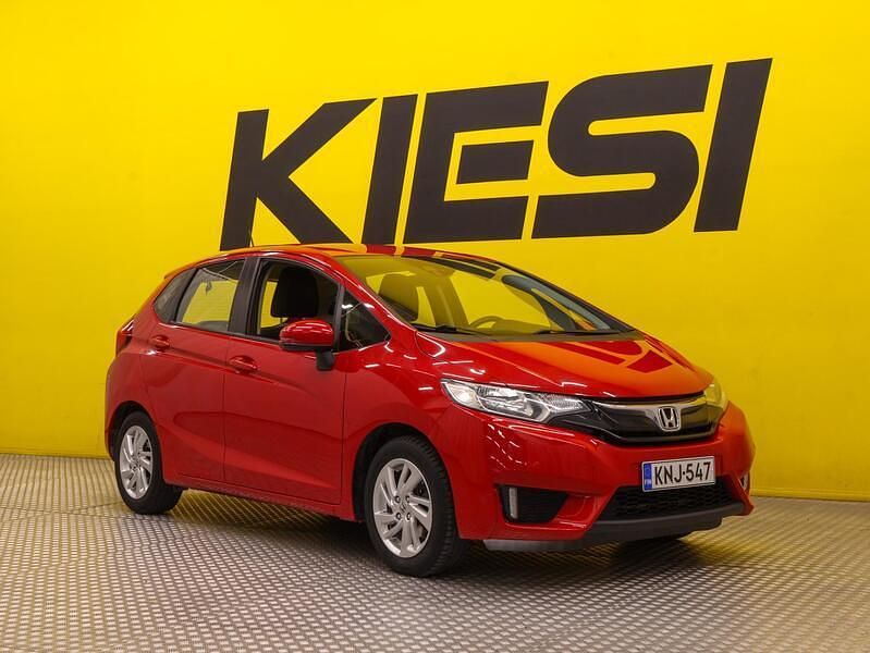 Valkoinen Käytetty 2016 Honda Jazz Comfort Viistoperä | 14 890 € (Perustarjous) - Kuva 1/3