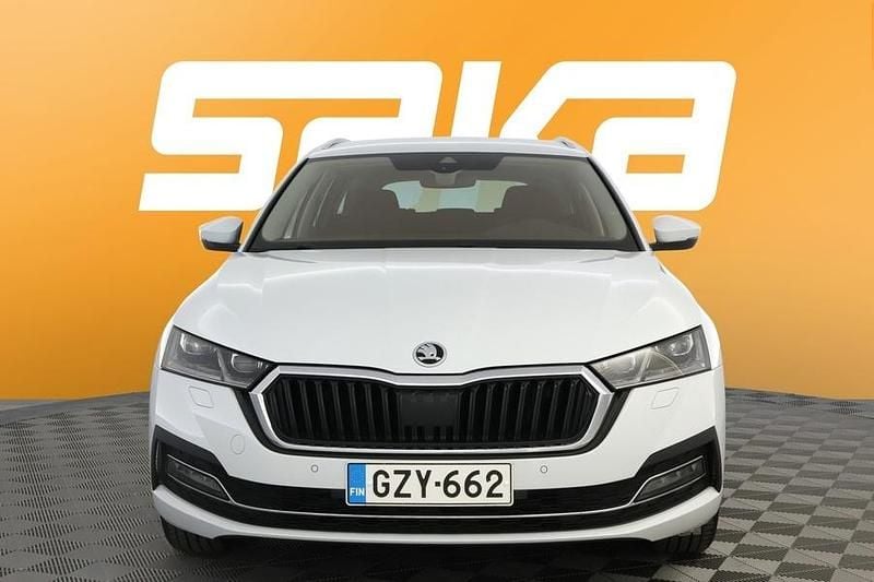 Käytetty Skoda Octavia Style 110 HP (80 kW) 2021 Farmari