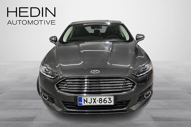 Käytetty Ford Mondeo Trend 160 HP (117 kW) 2015 Harmaa Viistoperä