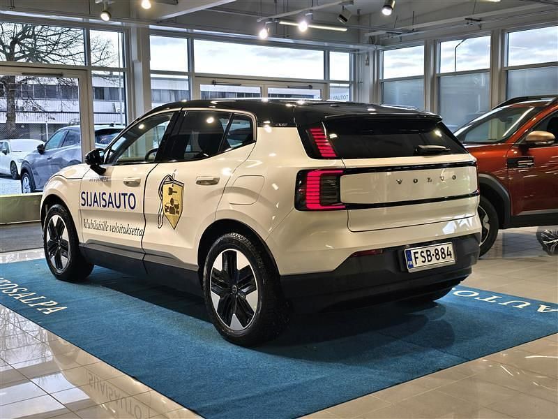 Käytetty Volvo EX30 Plus 200 kW (272 HP) 2024 Katumaasturi