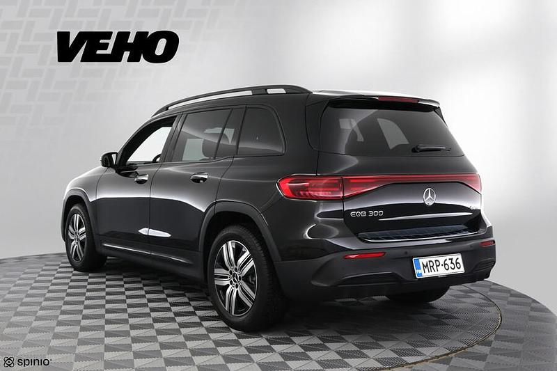 Käytetty Mercedes EQB300 Advanced Plus 167 kW (228 HP) 2025 Musta Katumaasturi
