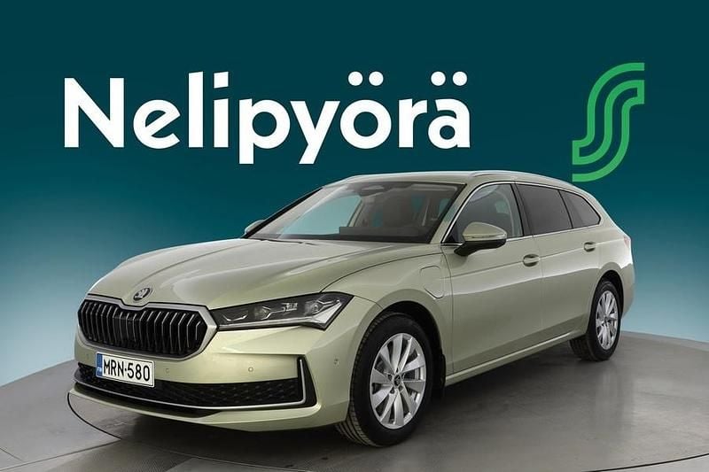 Keltainen Käytetty 2025 Skoda Superb Style Farmari | 43 900 € (Hyvä tarjous) - Kuva 1/3