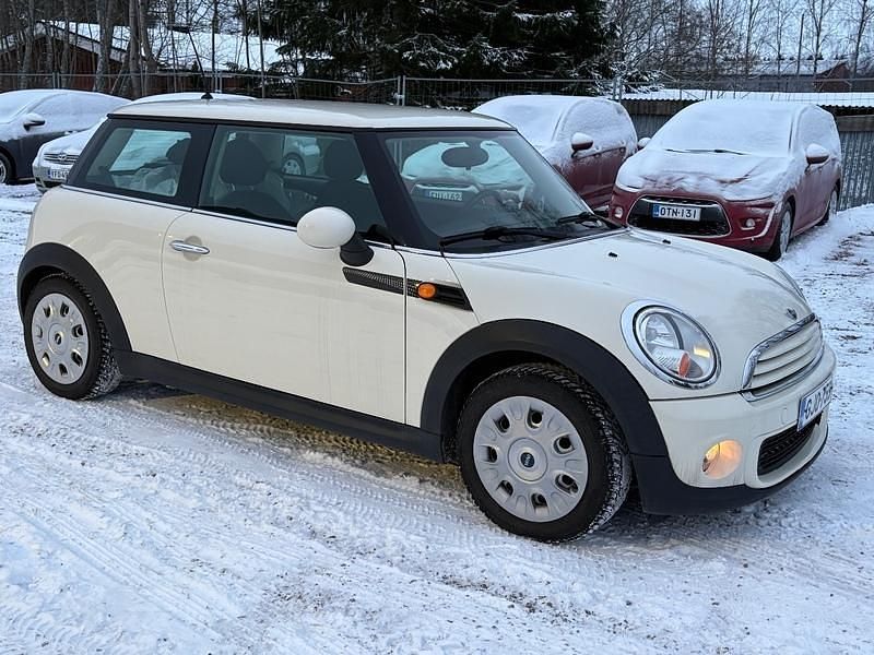 Käytetty Mini ONE 75 HP (55 kW) 2011 Viistoperä