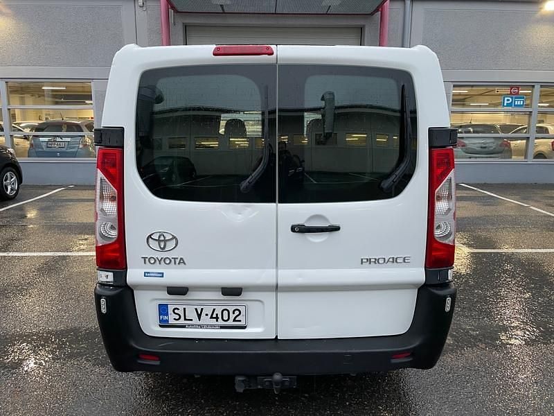 Käytetty Toyota Proace Active 163 HP (119 kW) 2015 Valkoinen Tila-auto