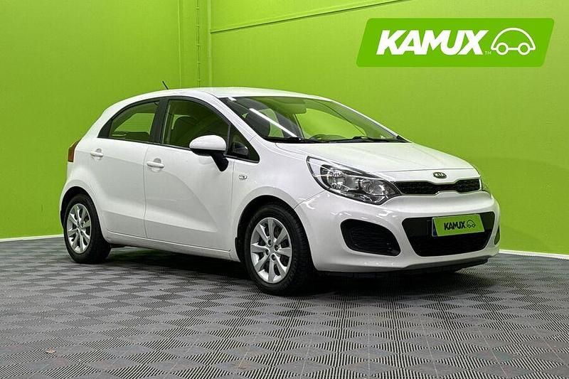 Valkoinen Käytetty 2012 Kia Rio LX Viistoperä | 5 900 € (Hieman kallis) - Kuva 1/3