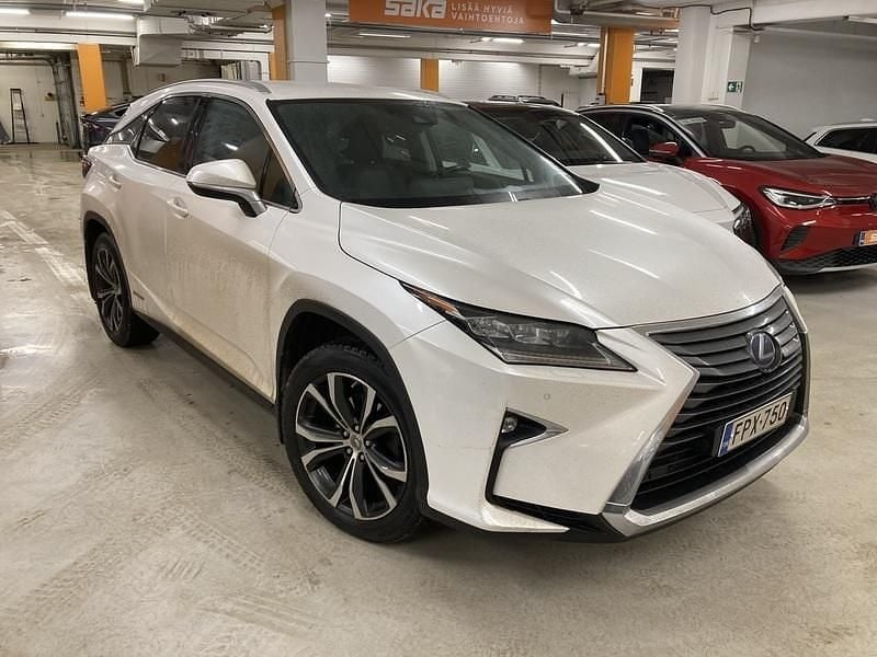 Käytetty Lexus RX450h 262 HP (192 kW) 2016 Katumaasturi