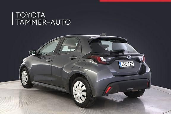 Käytetty Toyota Yaris Active 114 HP (83 kW) 2024 Harmaa Viistoperä