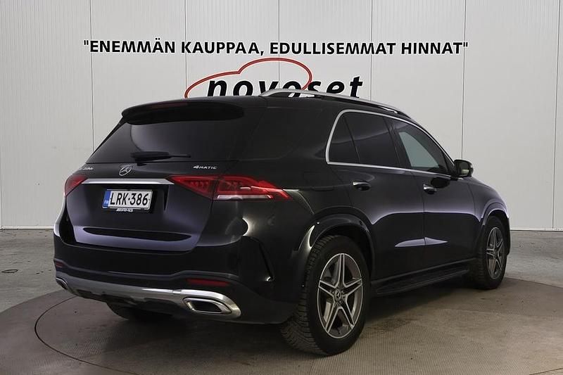 Käytetty Mercedes GLE350 AMG 194 HP (142 kW) 2022 Musta Katumaasturi