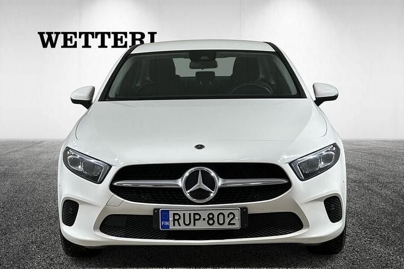 Käytetty Mercedes A250 Business 160 HP (117 kW) 2021 Valkoinen Sedan