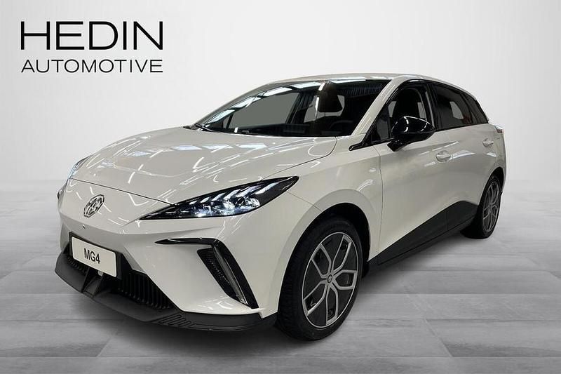 Uusi MG MG4 EV Luxury 150 kW (204 HP) 2025 Valkoinen Viistoperä