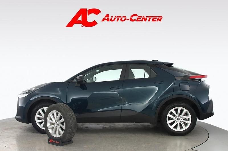 Käytetty Toyota C-HR Active 140 HP (102 kW) 2023 Sininen Katumaasturi