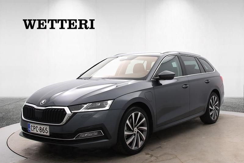 Harmaa Käytetty 2021 Skoda Octavia Style Farmari | 23 400 € (Perustarjous) - Kuva 1/2
