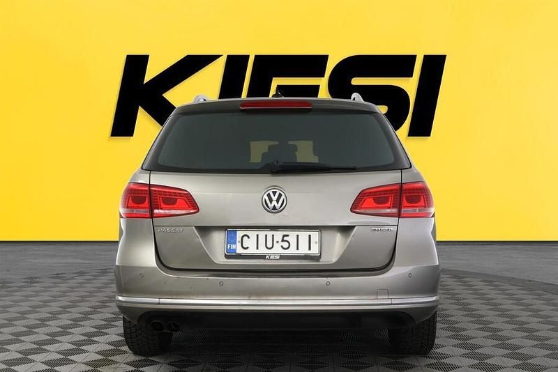 Käytetty VW Passat Highline 160 HP (117 kW) 2012 Farmari