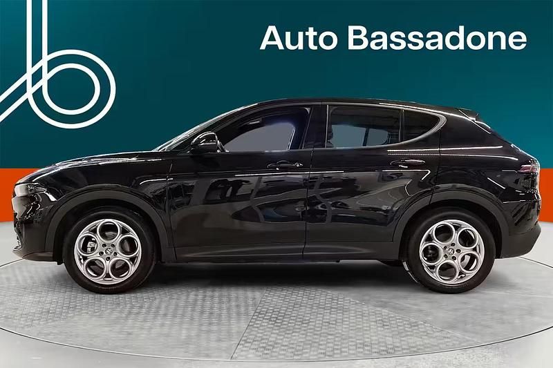 Käytetty Alfa Romeo Tonale Sprint 131 HP (96 kW) 2024 Katumaasturi