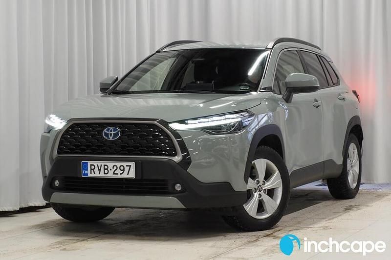 Käytetty Toyota Corolla Cross Edition 197 HP (144 kW) 2023 Katumaasturi