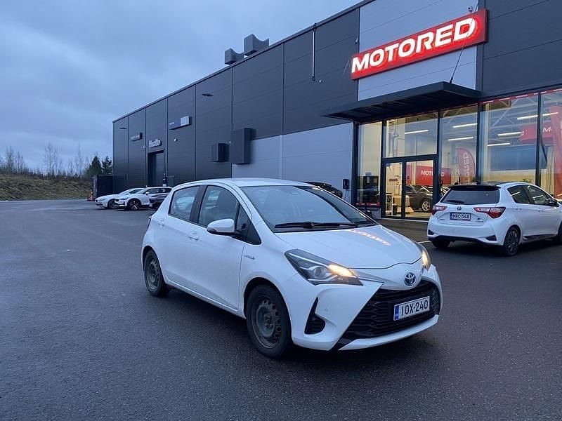 Käytetty 2020 Toyota Yaris Hybrid Active Viistoperä | 11 900 € (Hyvä tarjous) - Kuva 1/4