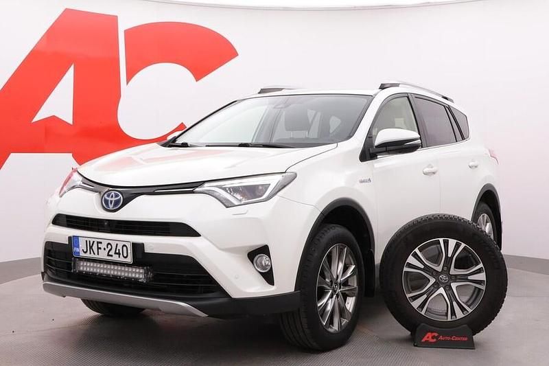 Valkoinen Käytetty 2017 Toyota RAV4 Hybrid Premium Katumaasturi | 20 990 € (Perustarjous) - Kuva 1/4