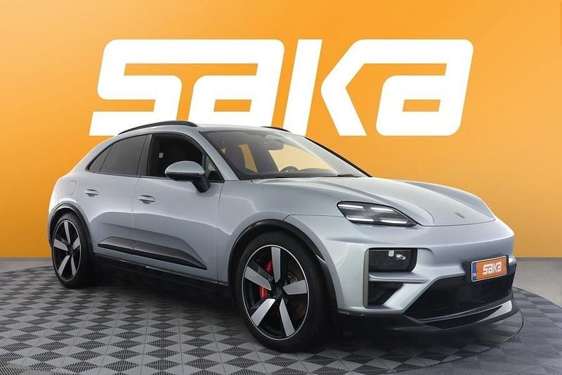 Käytetty 2024 Porsche Macan Turbo Sport Katumaasturi | 109 790 € - Kuva 1/3