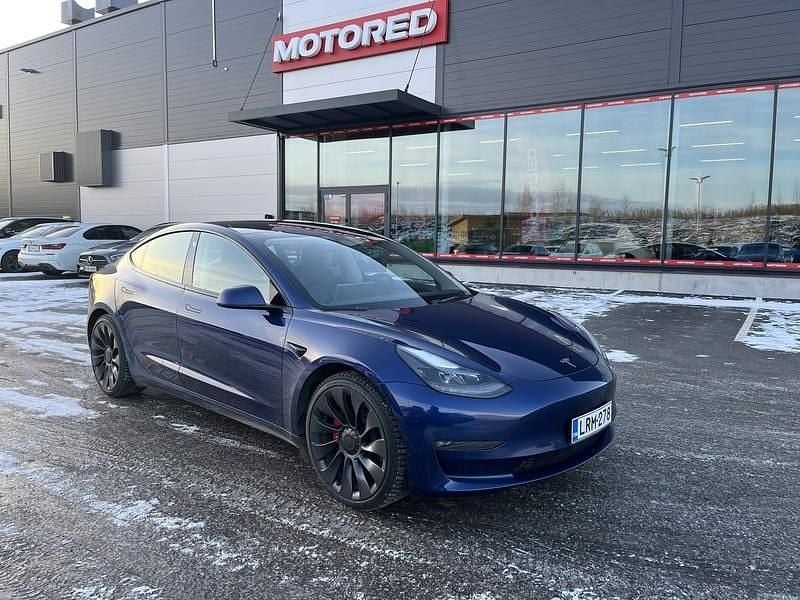 Käytetty 2022 Tesla Model 3 Performance Sedan | 32 990 € (Perustarjous) - Kuva 1/4