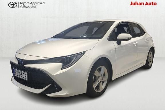 Käytetty Toyota Corolla Edition 122 HP (89 kW) 2023 Valkoinen Viistoperä
