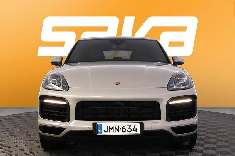 Käytetty Porsche Cayenne Sport 462 HP (339 kW) 2023 Katumaasturi