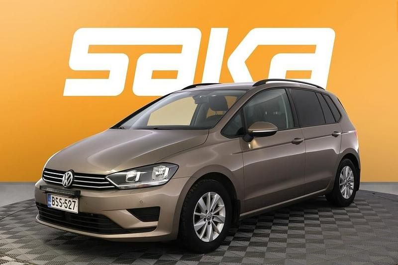 Käytetty VW Golf Sportsvan Comfortline 125 HP (91 kW) 2015 Tila-auto