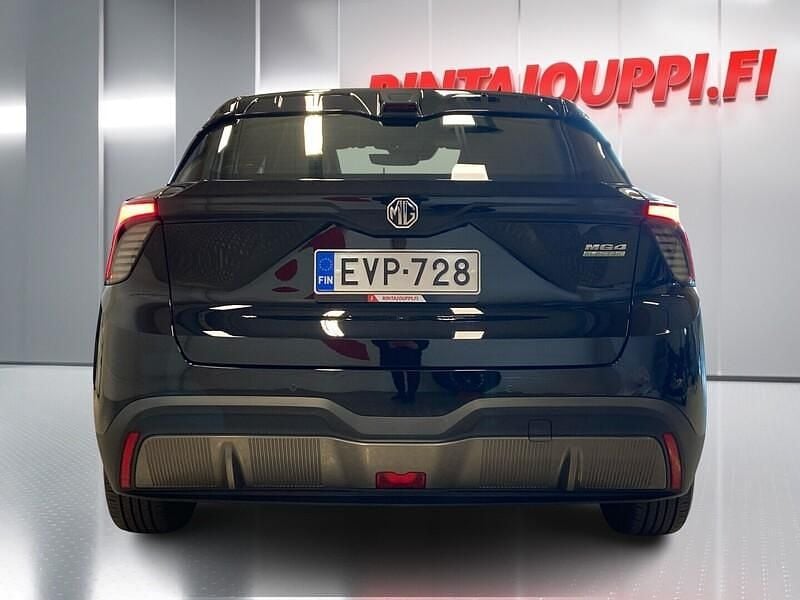 Käytetty MG MG4 EV 125 kW (170 HP) 2022 Viistoperä