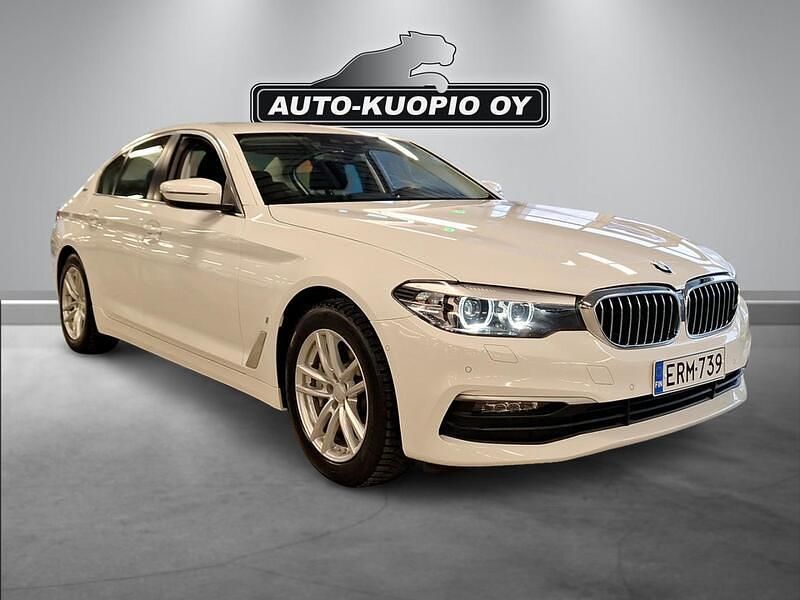 Valkoinen Käytetty 2019 BMW 530e Sedan | 23 670 € (Perustarjous) - Kuva 1/4