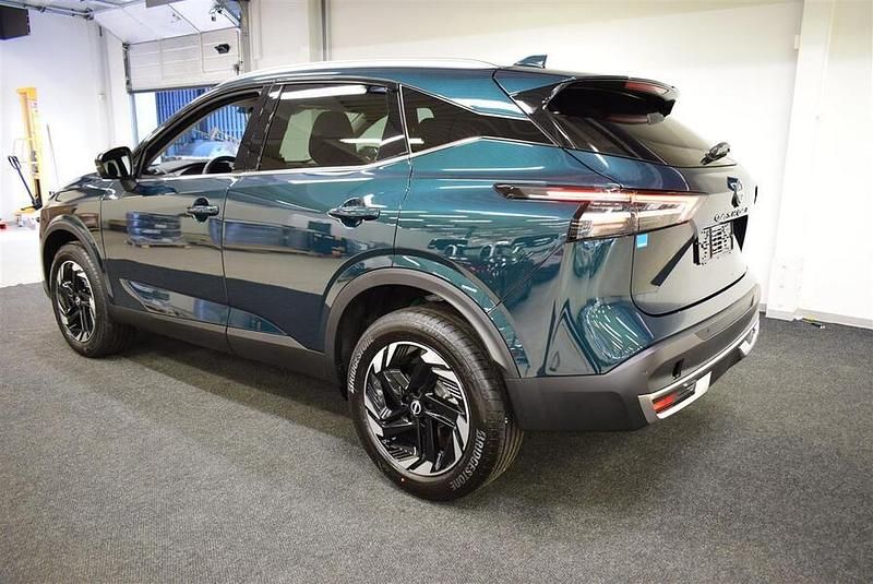 Uusi Nissan Qashqai N-Connecta 158 HP (116 kW) 2025 Katumaasturi