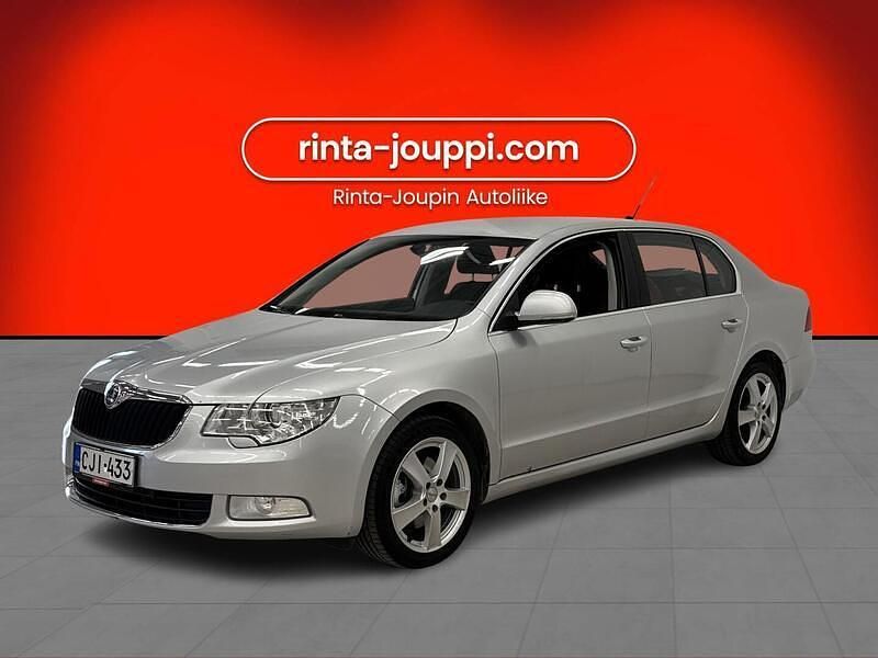 Käytetty 2010 Skoda Superb Elegance Farmari | 7 890 € (Hyvä tarjous) - Kuva 1/4