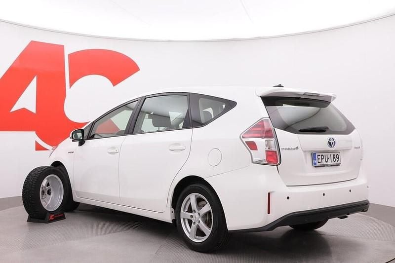 Käytetty Toyota Prius+ Business Edition 122 HP (89 kW) 2019 Valkoinen Tila-auto